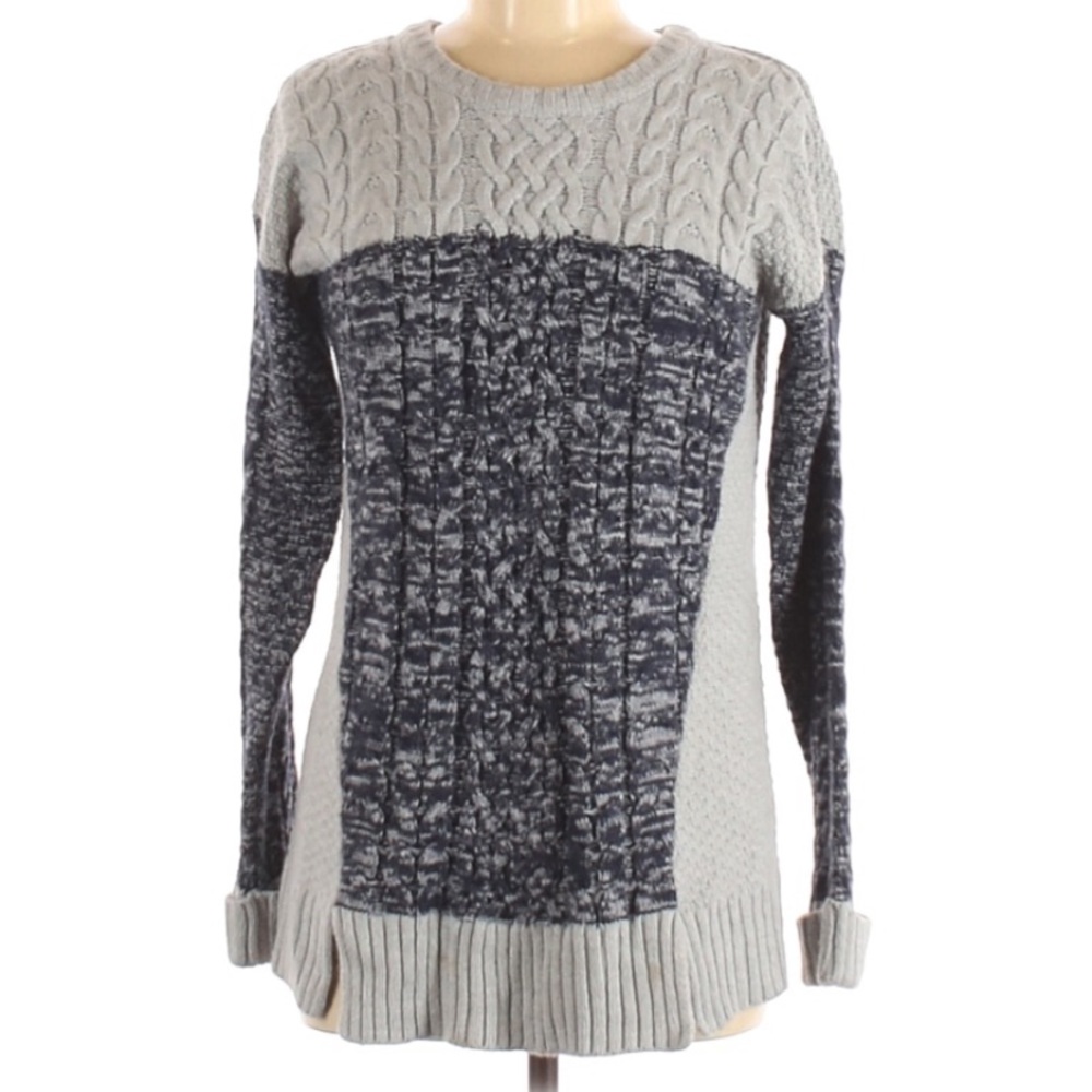 Romeo & Juliet Blue Sweater Knit Colorblock Gray - Picture 1 of 2